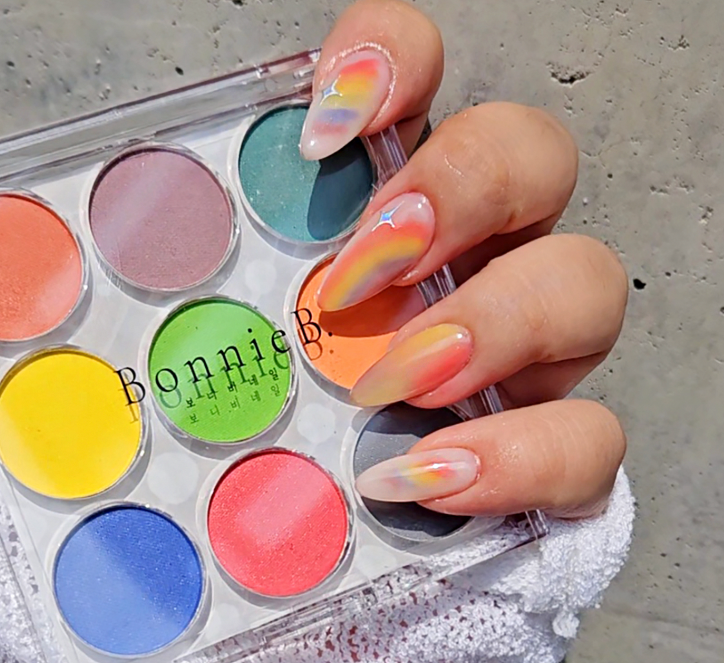 BONNIEBEE VIVID Gradation palette - Aura/ombre/marble