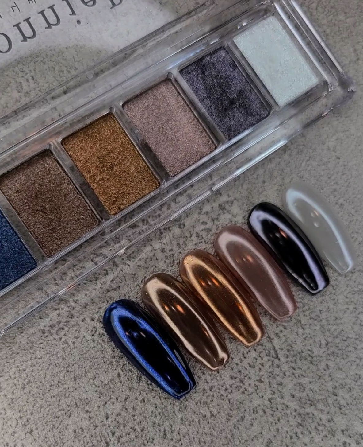 BONNIEBEE Fall in nuance chrome powder palette