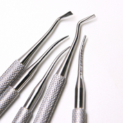 DIAMI 2 way curette