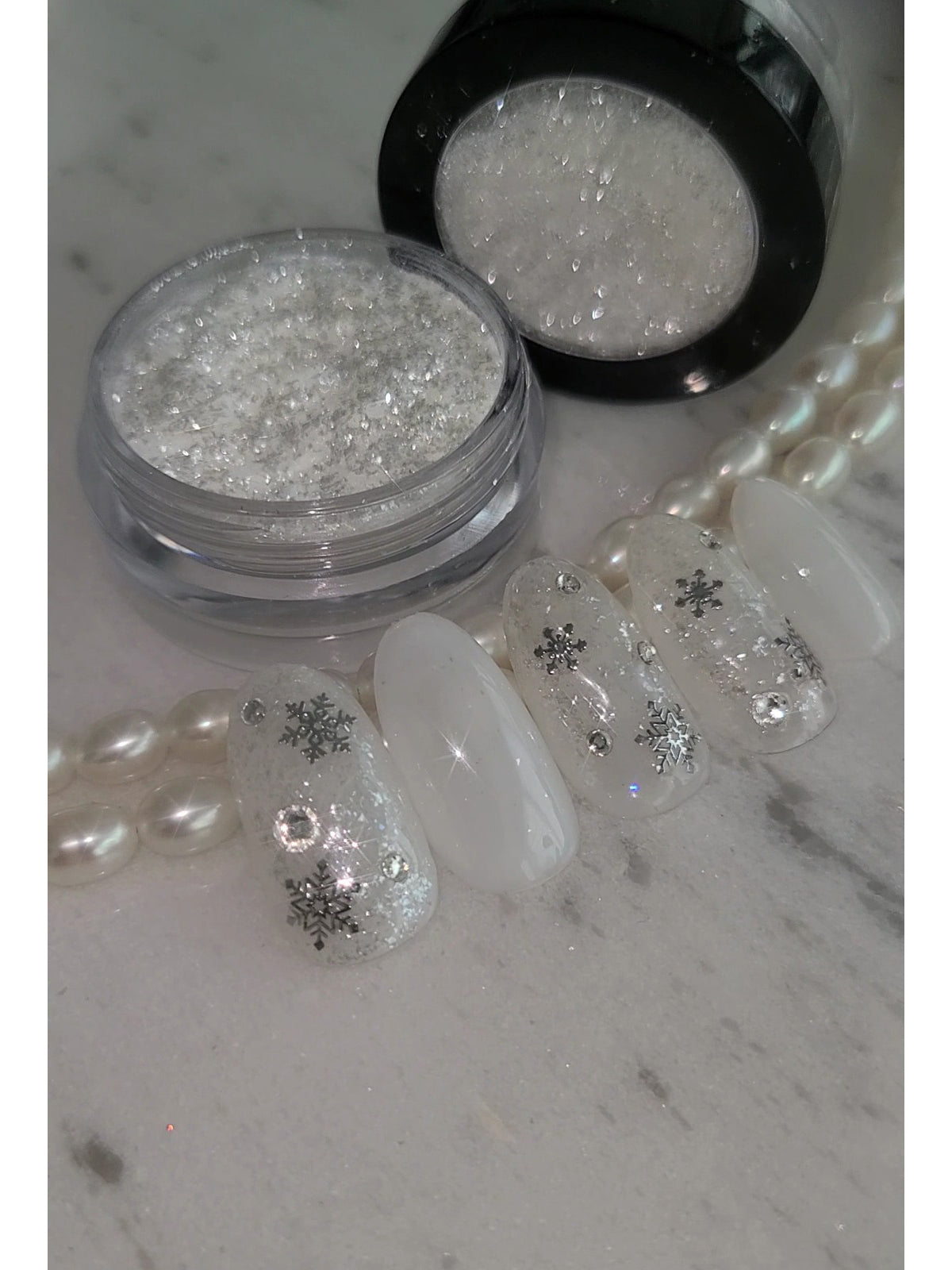 BONNIEBEE White silver pearl chiffon flake