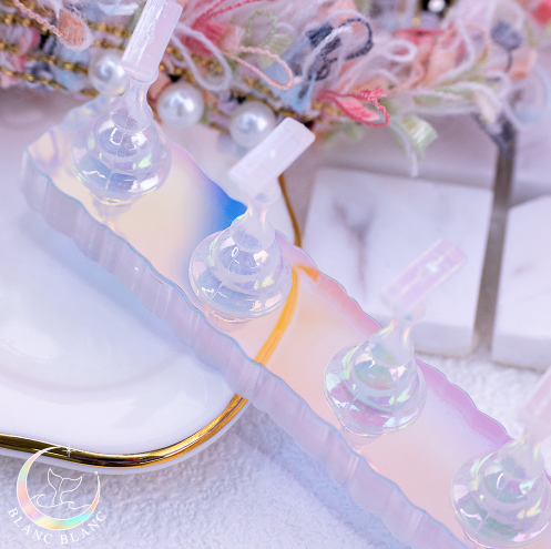 BLANC BLANC Aurora wave nail tip stand
