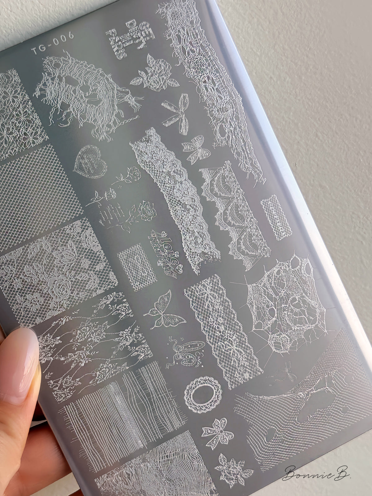 BONNIEBEE Geek Chic Mesh Lace Stamping Plate