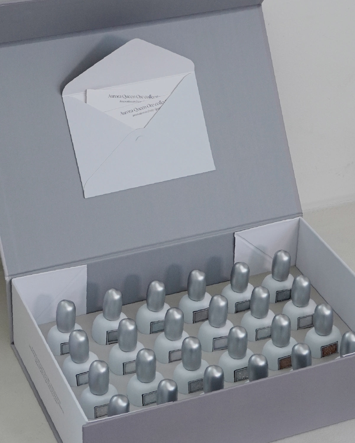 AURORA QUEEN Ore collection