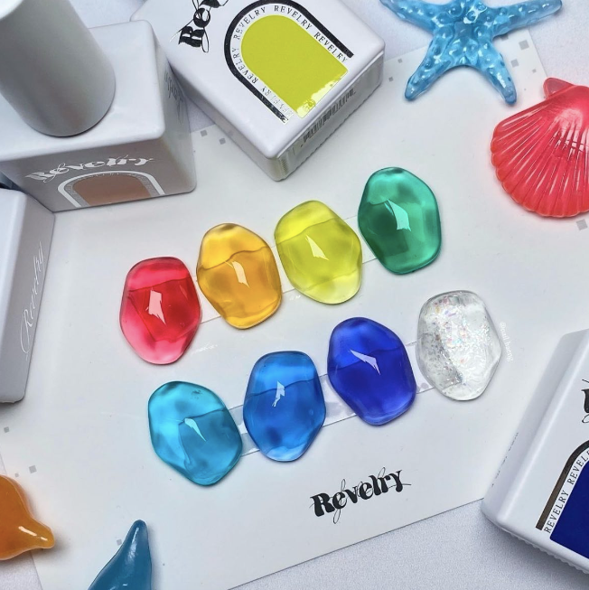 REVELRY Ice illusion 8pc collection