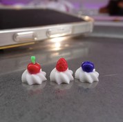 YOLOBITCH Strawberry cherry blueberry meringue silicone mould