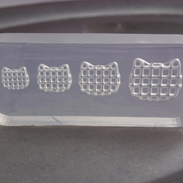 YOLOBITCH Neko & Heart waffle silicone mould - 2 types