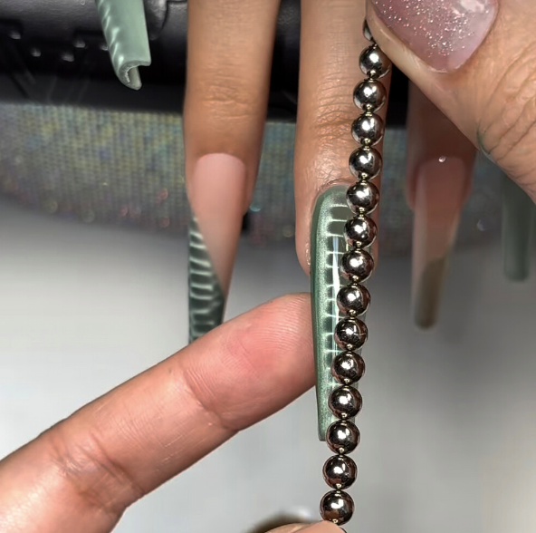 YOLOBITCH Circular bead magnet 20pc